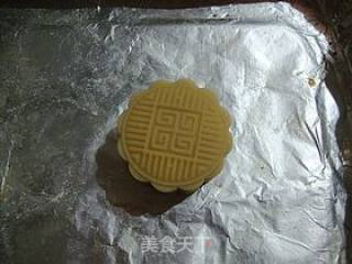 月圆中秋----------【广式草莓豆沙月饼】的做法步骤：13