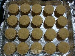 月圆中秋----------【广式草莓豆沙月饼】的做法步骤：14