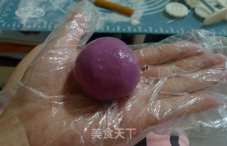 拼色冰皮月饼的做法步骤：9