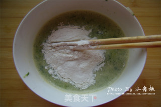 【黄瓜蛋饼】天然绿色诱惑人心！的做法步骤：4