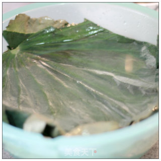 荷香淡淡沁入心脾-----荷叶粉蒸排骨的做法步骤：3