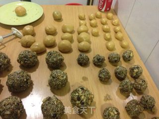 五仁月饼的做法步骤：10