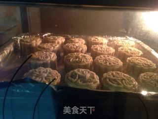 五仁月饼的做法步骤：17