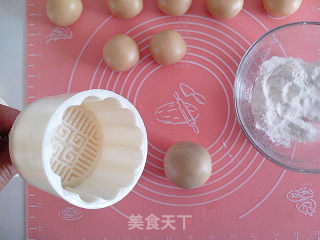 麻薯红豆沙月饼的做法步骤：24