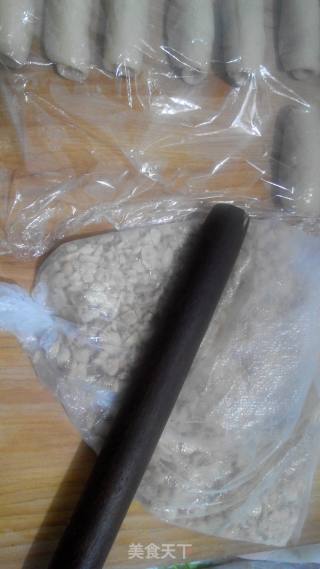 椒盐芝麻月饼的做法步骤：12