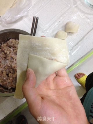 鲜虾馄饨的做法步骤：6