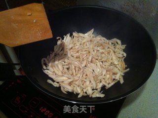 素京酱肉丝的做法步骤：4