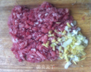 虾仁饺子的做法步骤：5