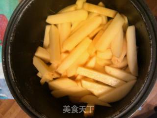 烤薯条的做法步骤：1