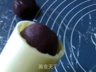 紫心莲蓉月饼的做法步骤：15