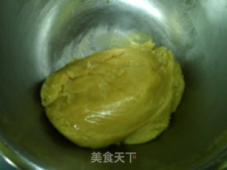 枣泥核桃月饼的做法步骤：8