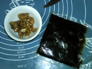 枣泥核桃月饼的做法步骤：9