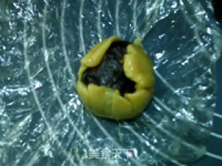 枣泥核桃月饼的做法步骤：15