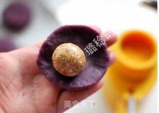 全手工打造“免烤、无油、无脂、低糖、健康”的【紫薯月饼】的做法步骤：14