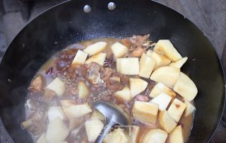 土豆炖鸡腿的做法步骤：7