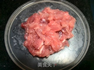 榨菜肉丝的做法步骤：1