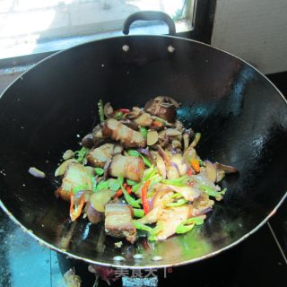腊肉烧茄片的做法步骤：7