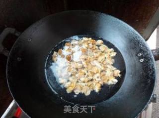 面酱烧田螺肉的做法步骤：1