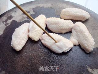 普洱鸡翅的做法步骤：2