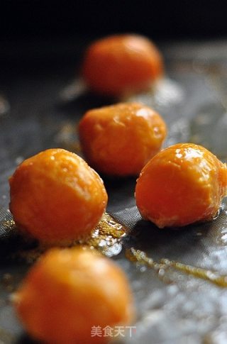 自制紫薯酥皮月饼的做法，老公孩子大爱的做法步骤：4