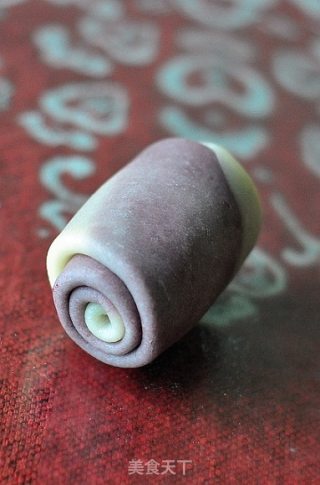 自制紫薯酥皮月饼的做法，老公孩子大爱的做法步骤：12