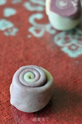 自制紫薯酥皮月饼的做法，老公孩子大爱的做法步骤：14