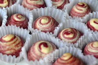 自制紫薯酥皮月饼的做法，老公孩子大爱的做法步骤：21
