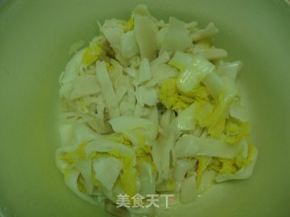 【中式酸辣白菜】----随意做的一款开胃小吃的做法步骤：7