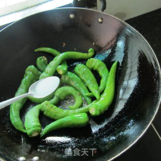 肉末煎辣椒的做法步骤：3