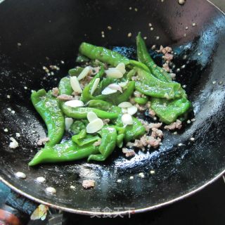 肉末煎辣椒的做法步骤：7
