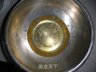 黄桃莫司蛋糕的做法步骤：1