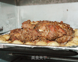 烤羊腿的做法步骤：11