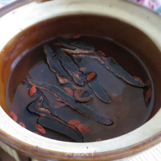 灵芝枸杞汤的做法步骤：3