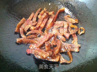 飘香花菜砂锅煲的做法步骤：2