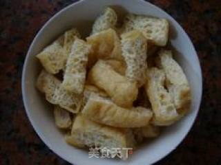 番茄炒豆泡丝的做法步骤：1