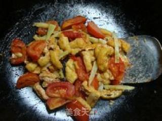 番茄炒豆泡丝的做法步骤：7