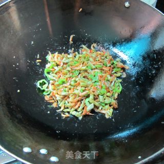 咸豆角炒米虾的做法步骤：7