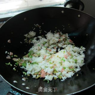 蚝油炒饭的做法步骤：5