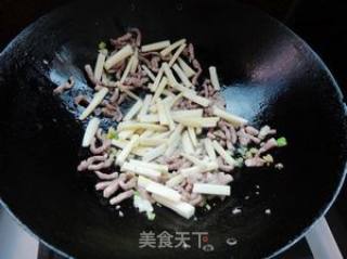 茭白炒肉的做法步骤：6