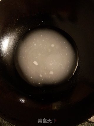 甜甜蜜蜜的美味——拔丝地瓜的做法步骤：5