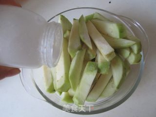 茄汁茄条的做法步骤：2