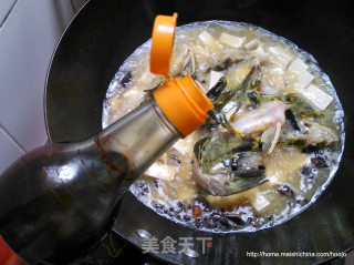 黄骨鱼炖豆腐的做法步骤：6