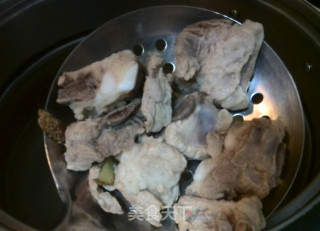 豆豉蒸排骨的做法步骤：1
