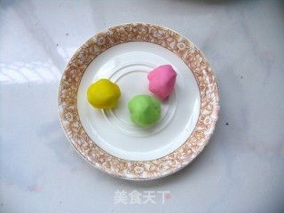 祝大家中秋快乐——玉米马蹄冰皮月饼的做法步骤：8