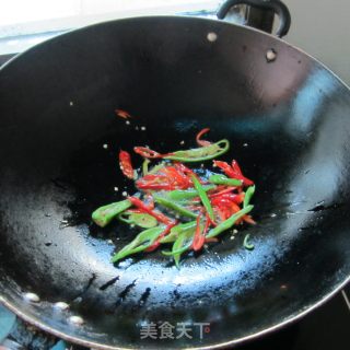 火腿炒扁豆的做法步骤：3