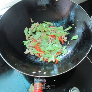 扁豆炒肉的做法步骤：7