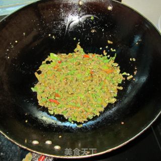 辣椒丁炒咸豆角的做法步骤：6