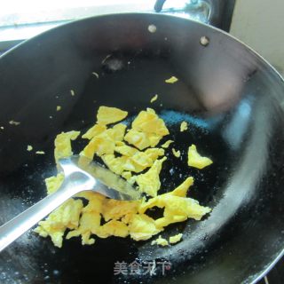 甜玉米炒饭的做法步骤：3