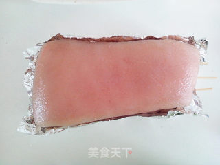 脆皮烧肉的做法步骤：15