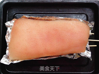 脆皮烧肉的做法步骤：16
